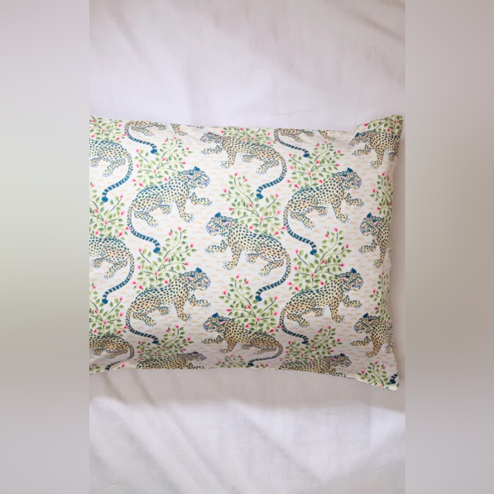 printfresh bagheera satin pillowcase w zip in wedding cake, standard…